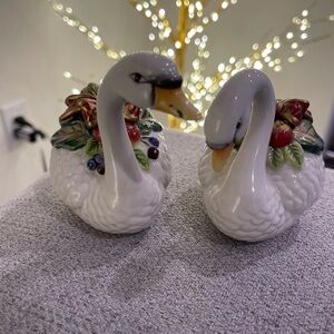 Fitz & Floyd White Swan Salt Pepper Shakers with Floral Accents